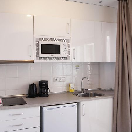 Hotel Apartamentos Cala ซานตานยี ภายนอก รูปภาพ