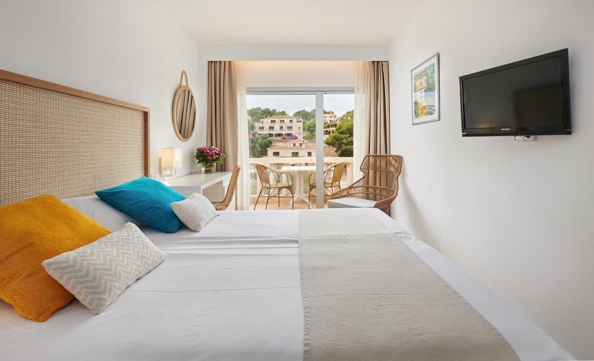 Hotel Apartamentos Cala ซานตานยี ภายนอก รูปภาพ