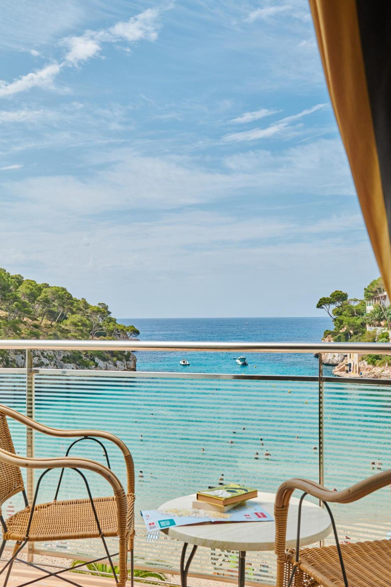 Hotel Apartamentos Cala ซานตานยี ภายนอก รูปภาพ
